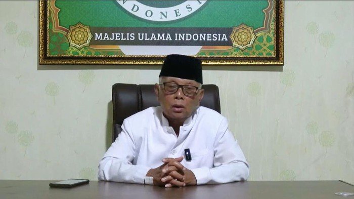 Blogger Media : Ketum Majelis Ulama Indonesia (MUI) Dukung Polri di Bawah Presiden
